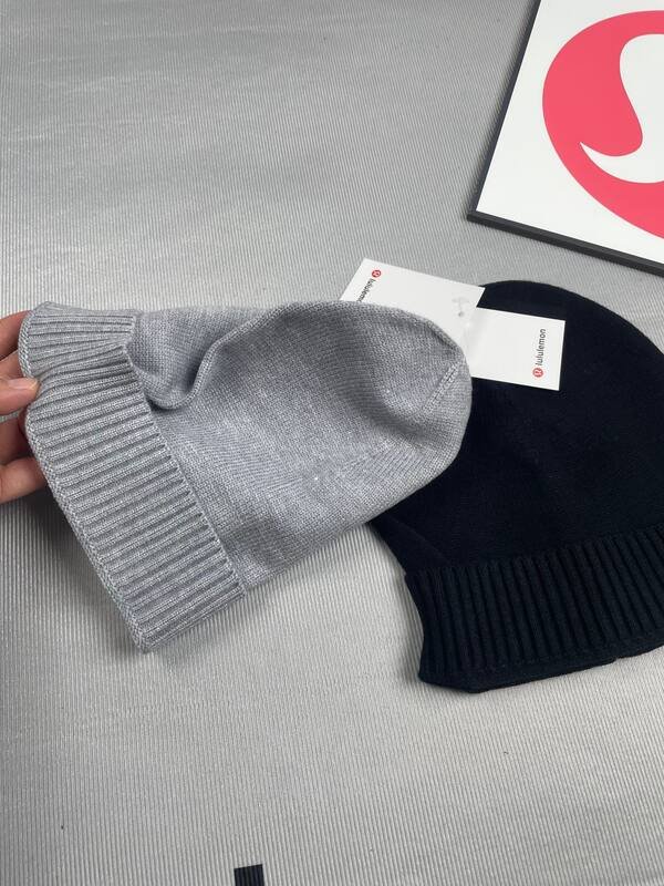 Lulu accessories Lululemon RIBBED LU9CRLS