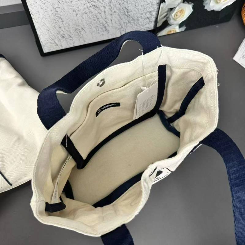 Lulu accessories Lululemon Daily Multi-Pocket Canvas 20L 120 110