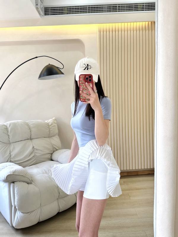 Alo skirt everyday white