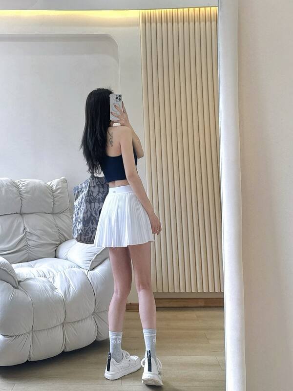 Alo tank everyday white