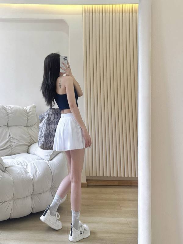 Alo tank everyday white
