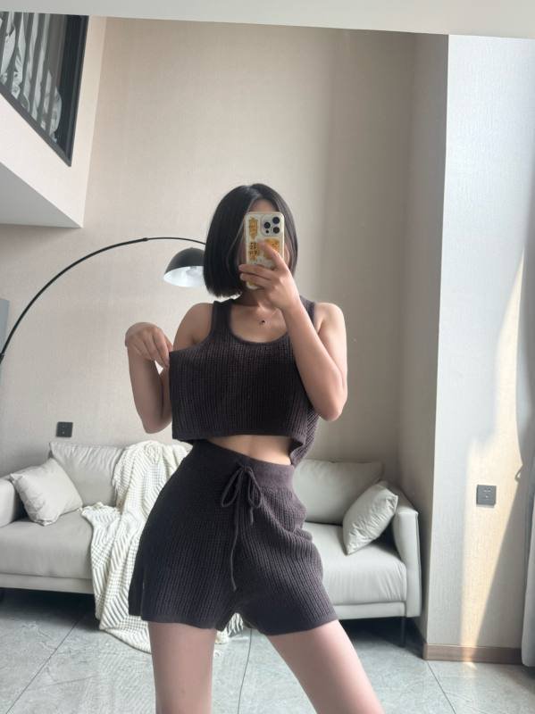 Short Alo yoga