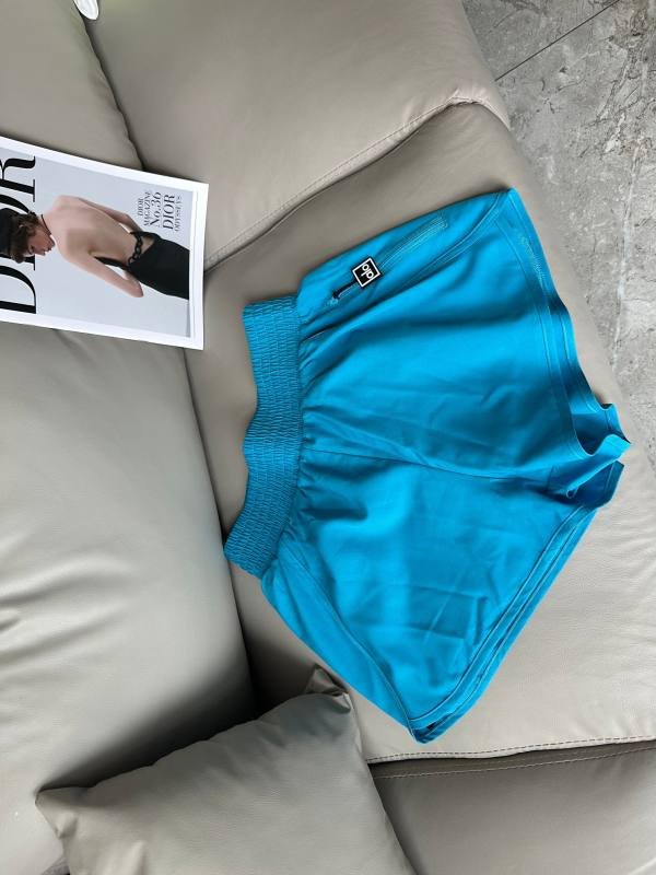Short Alo yoga