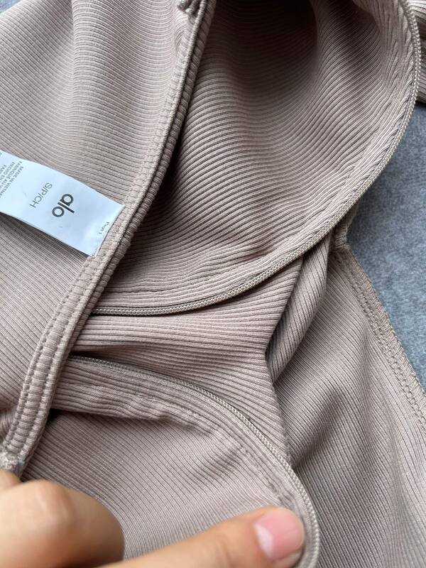 Alo long sleeve yoga taupe