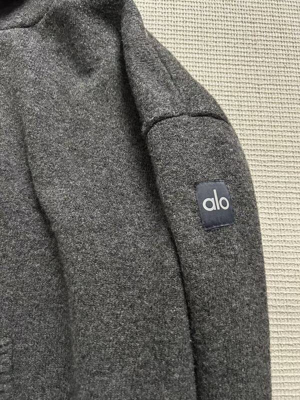 Alo Jacket Advanced gray real shot details