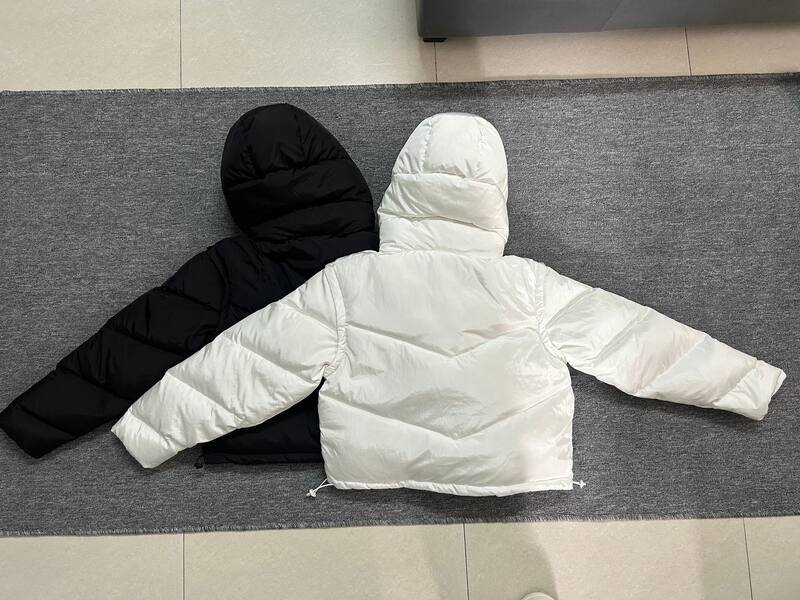 Chaqueta Alo Cuadros colgantes en blanco y negro