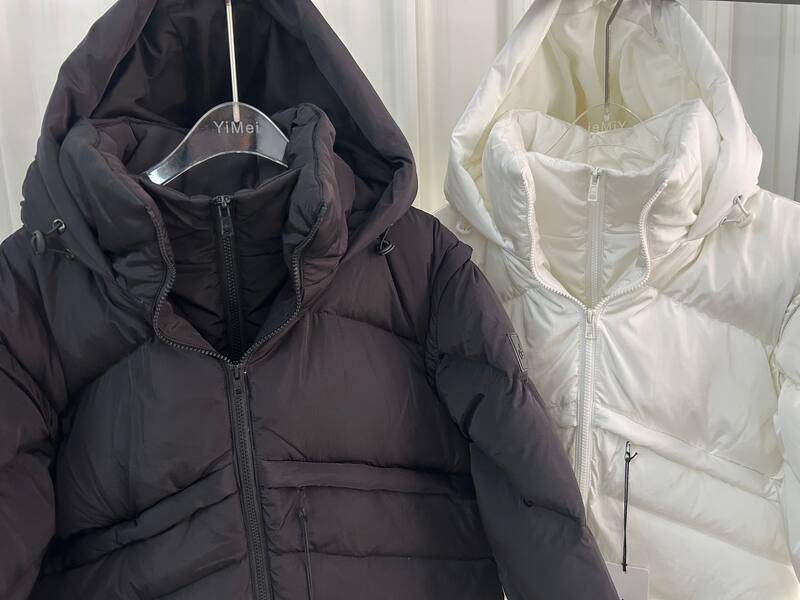 Chaqueta Alo Cuadros colgantes en blanco y negro
