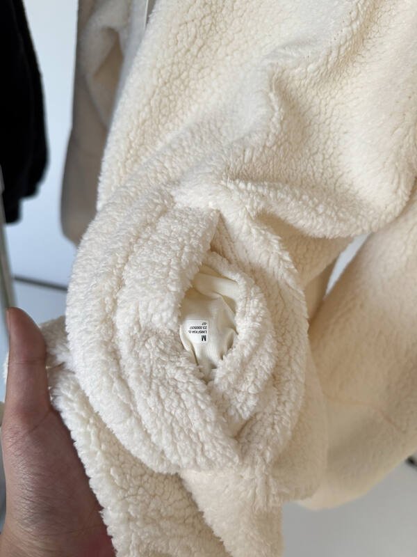 Lululemon jaqueta lounge creme
