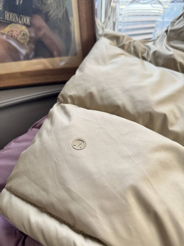 Lululemon jacket everyday beige