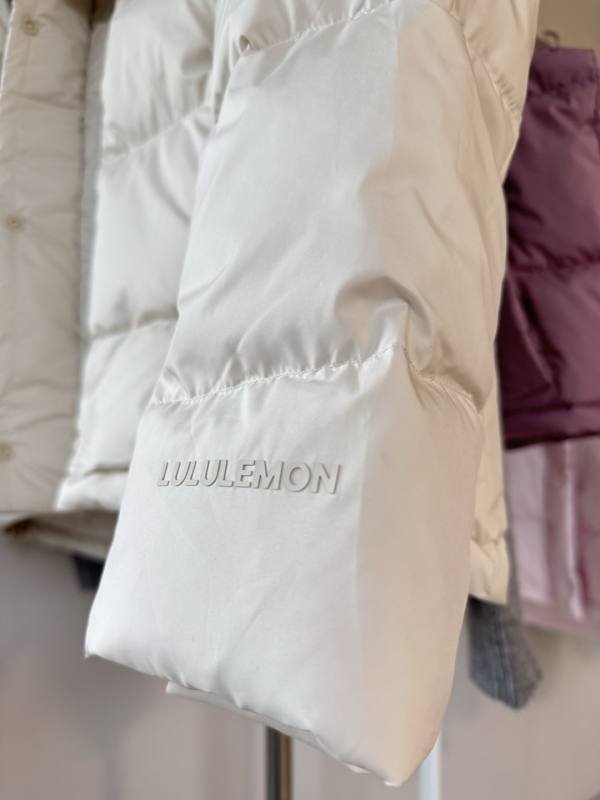 Lululemon jacket everyday white