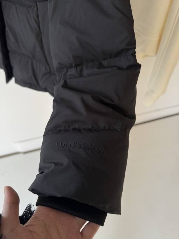 Giacca Lululemon Wunder Puff nera da tutti i giorni