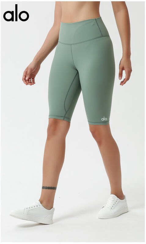 Alo capri yoga nero