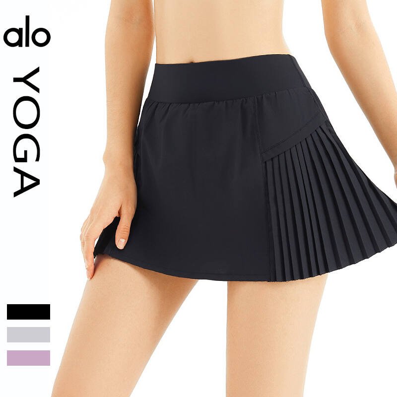 Alo skirt studio light gray
