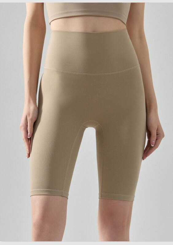 Pantaloncini yoga Alo rosa