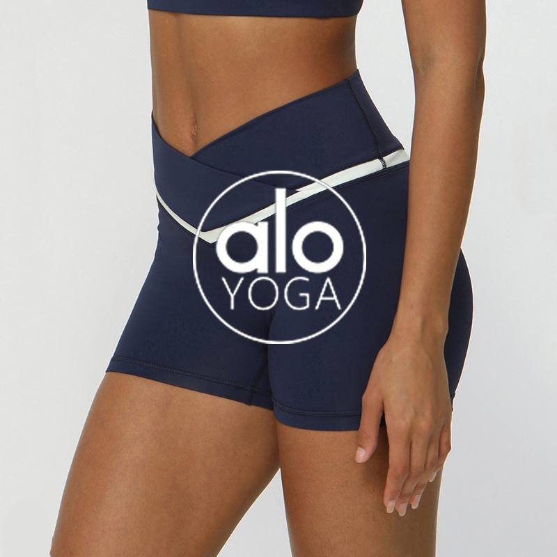 Alo Short aloyoga V